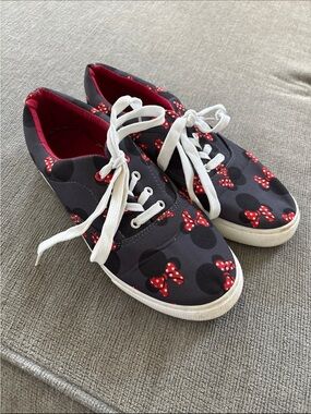Black Canvas Women's Sneakers with Red Bow Accent